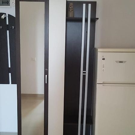 Apartament Teo Caransebes Luaran gambar